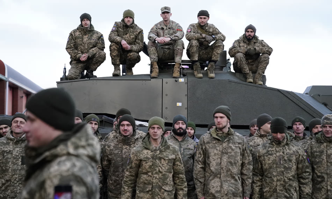 Ukrainische Soldaten bei einer Trainingseinheit in Trai Bovington auf diesem Foto, das im März 2023 veröffentlicht wurde. Foto: Guardian