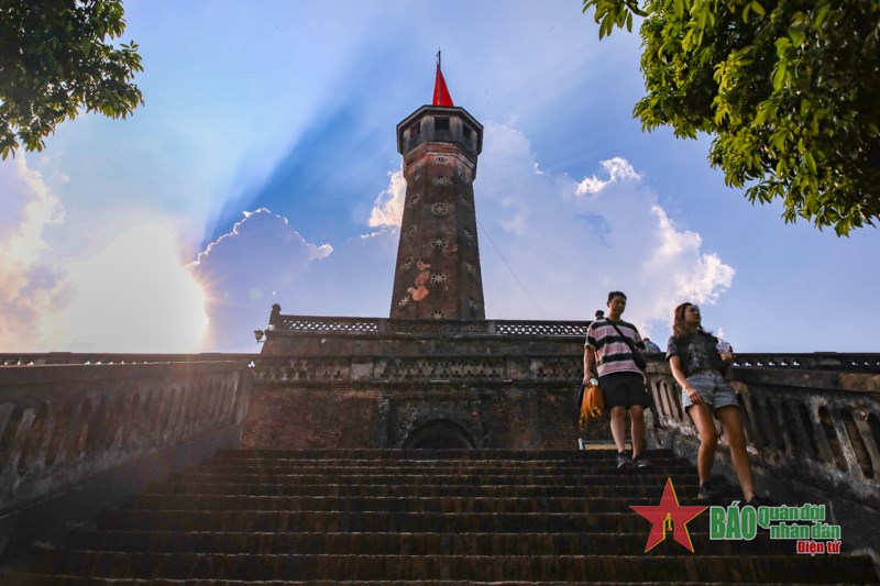 Flagpole over 200 years old in the capital: The sacred symbol of Hanoi