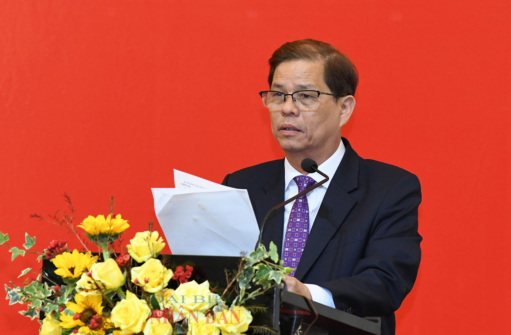 국회의장 Vuong Dinh Hue는 Khanh Hoa 성 당위원회 상임위원회와 협력합니다.