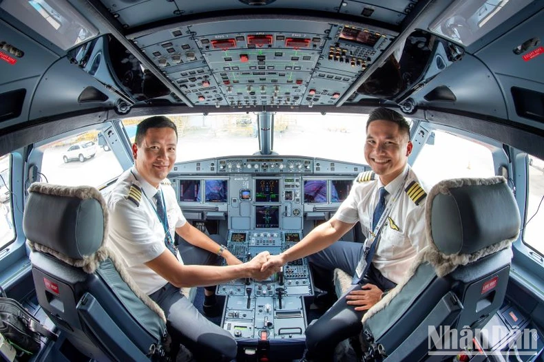 “Tân binh” Airbus A320 neo chính thức gia nhập đội bay Vietnam Airlines ảnh 1