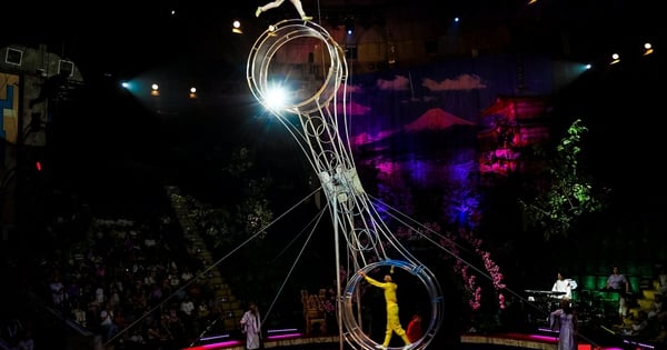 Circus tries to "renew" to attract audiences