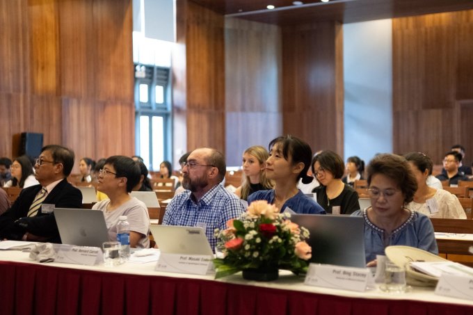 Des scientifiques internationaux viennent au Vietnam pour partager leurs résultats de recherche. Photo : Trong Nhan/ICISE.