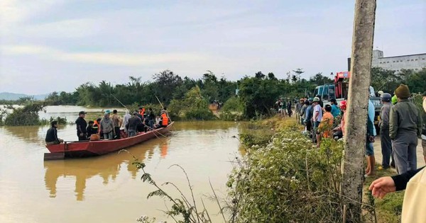 แม่ต้องสงสัยโดดสะพานพร้อมลูกวัย 4 ขวบ