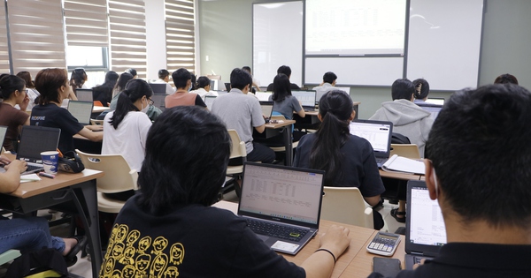 Comment les universités rapprochent les étudiants des employeurs