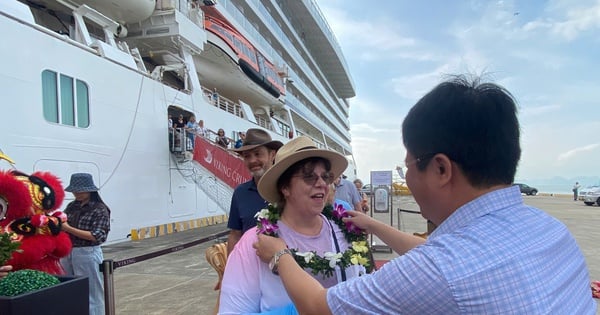 Quang Ninh welcomes the 3 millionth international visitor to Ha Long Bay