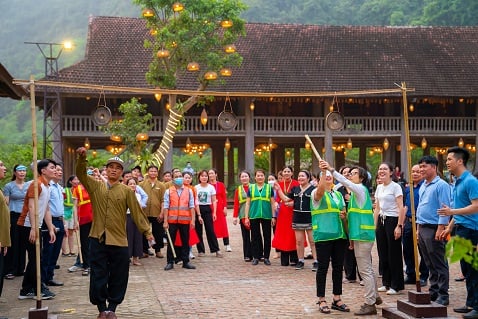 Dieser Ort eignet sich zum Entspannen in der Natur und zur Organisation von Aktivitäten wie Teambuilding, Lagerfeuer usw. Foto: Dieu Anh