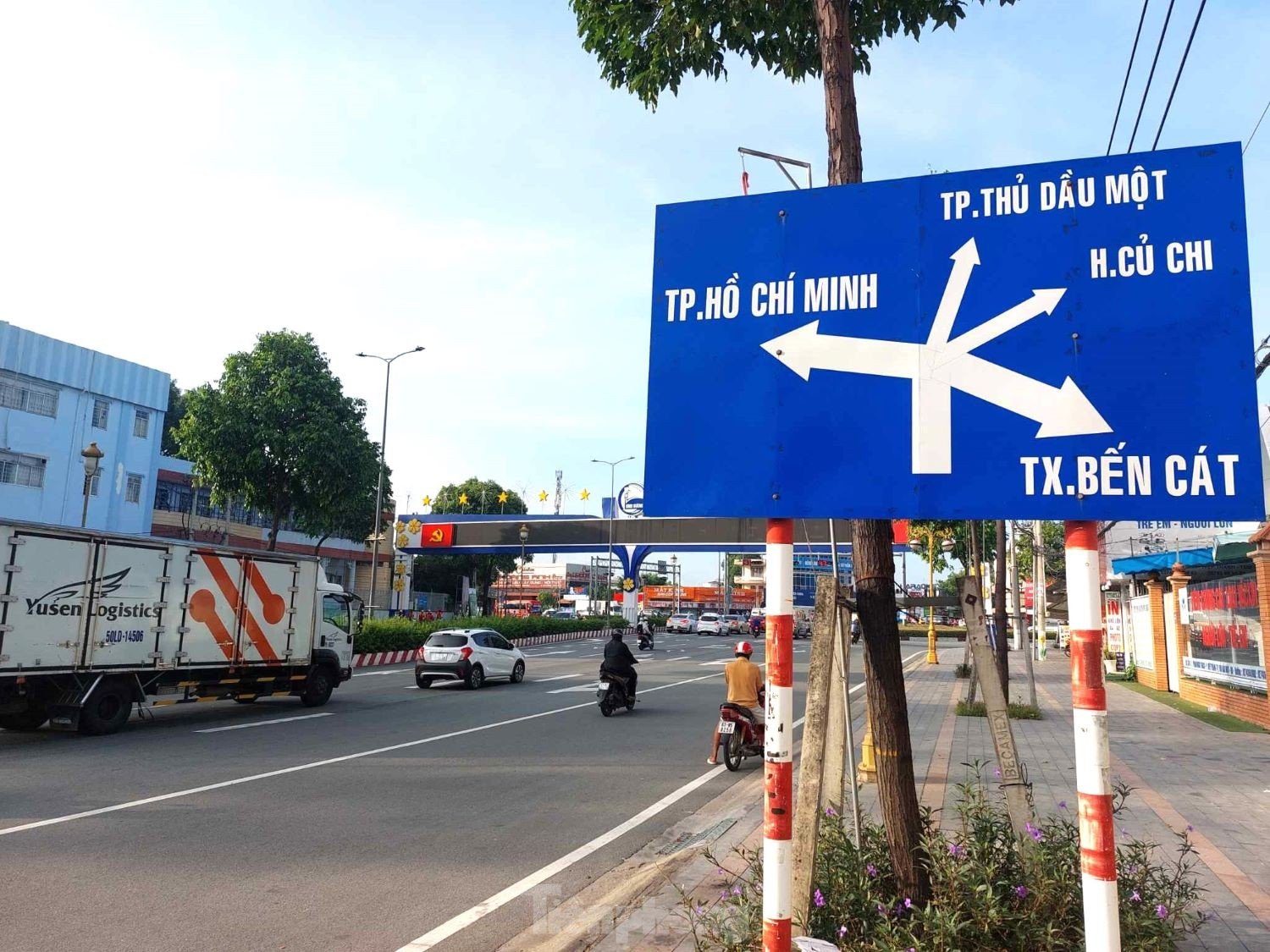 Vista aérea de la zona de construcción del primer paso subterráneo en Binh Duong, foto 2