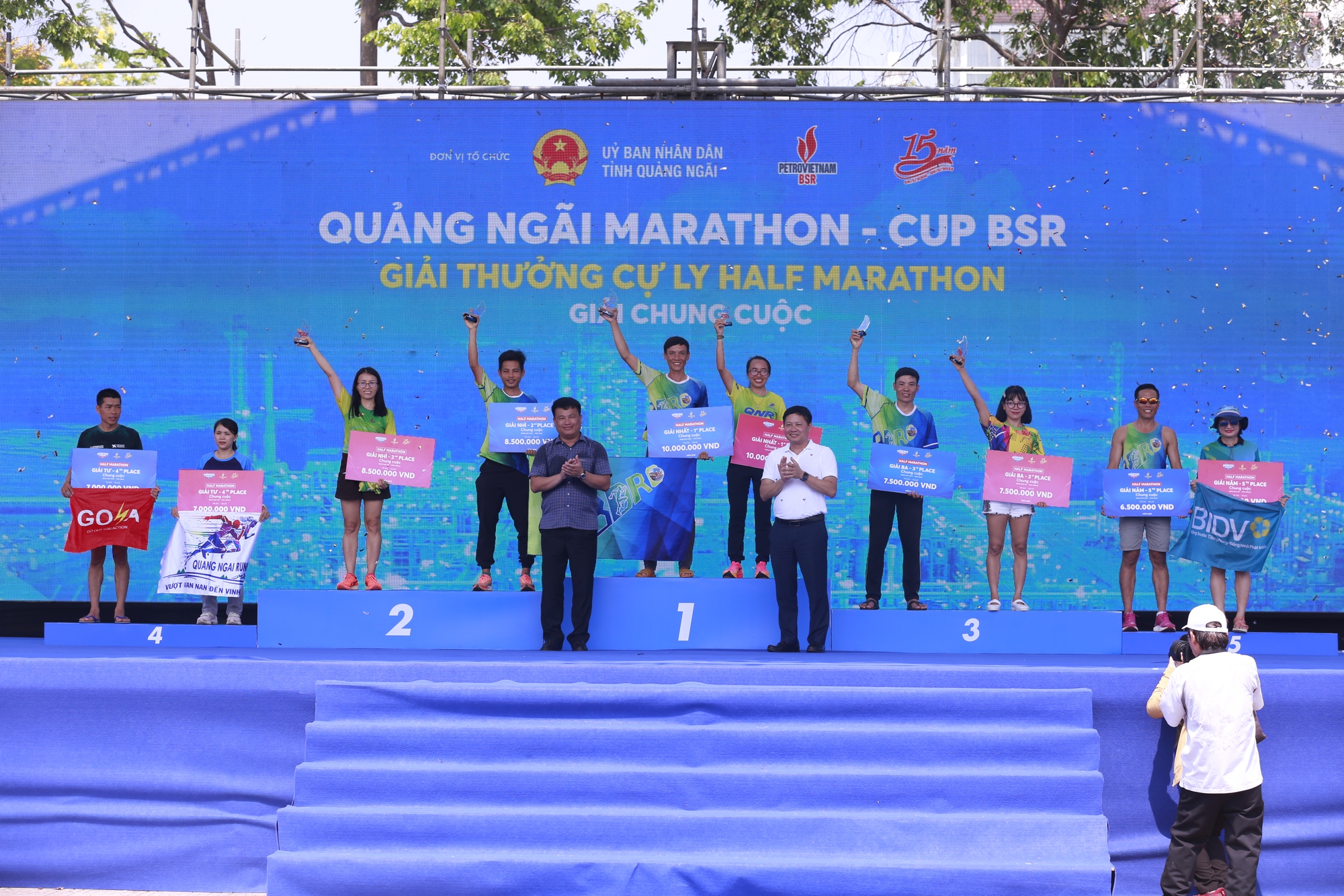 Giải chạy Quảng Ngãi Marathon – Cup BSR: Tạo cảm giác thoải mái cho vận động viên - Ảnh 9.