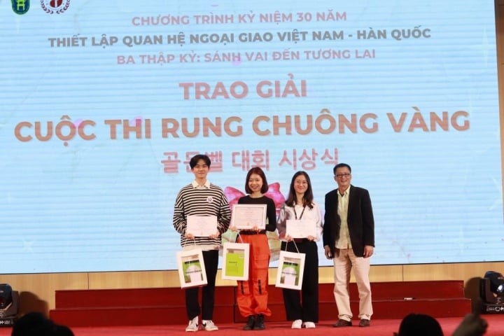 Thủ khoa trường trường USSH: 'Tôi từng bị loại ngay lần đầu phỏng vấn xin việc' - 2