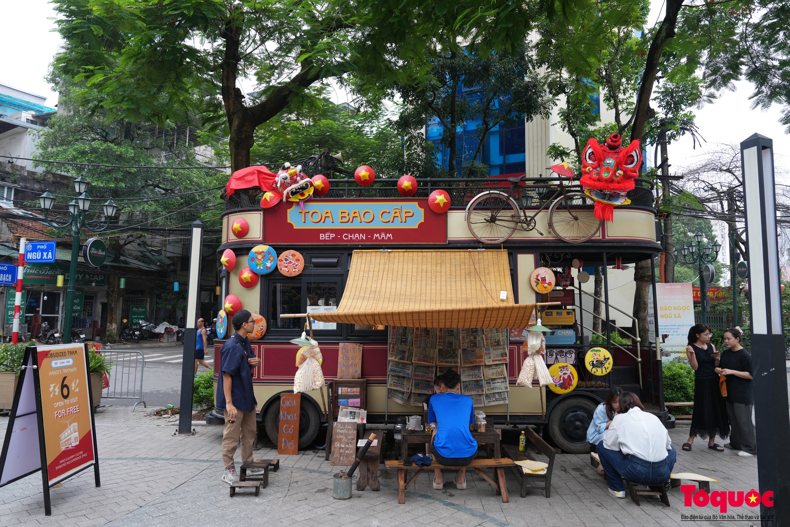 Du khách thích thú khám phá “Toa bao cấp Bếp - Chạn - Mâm” - Ảnh 7.