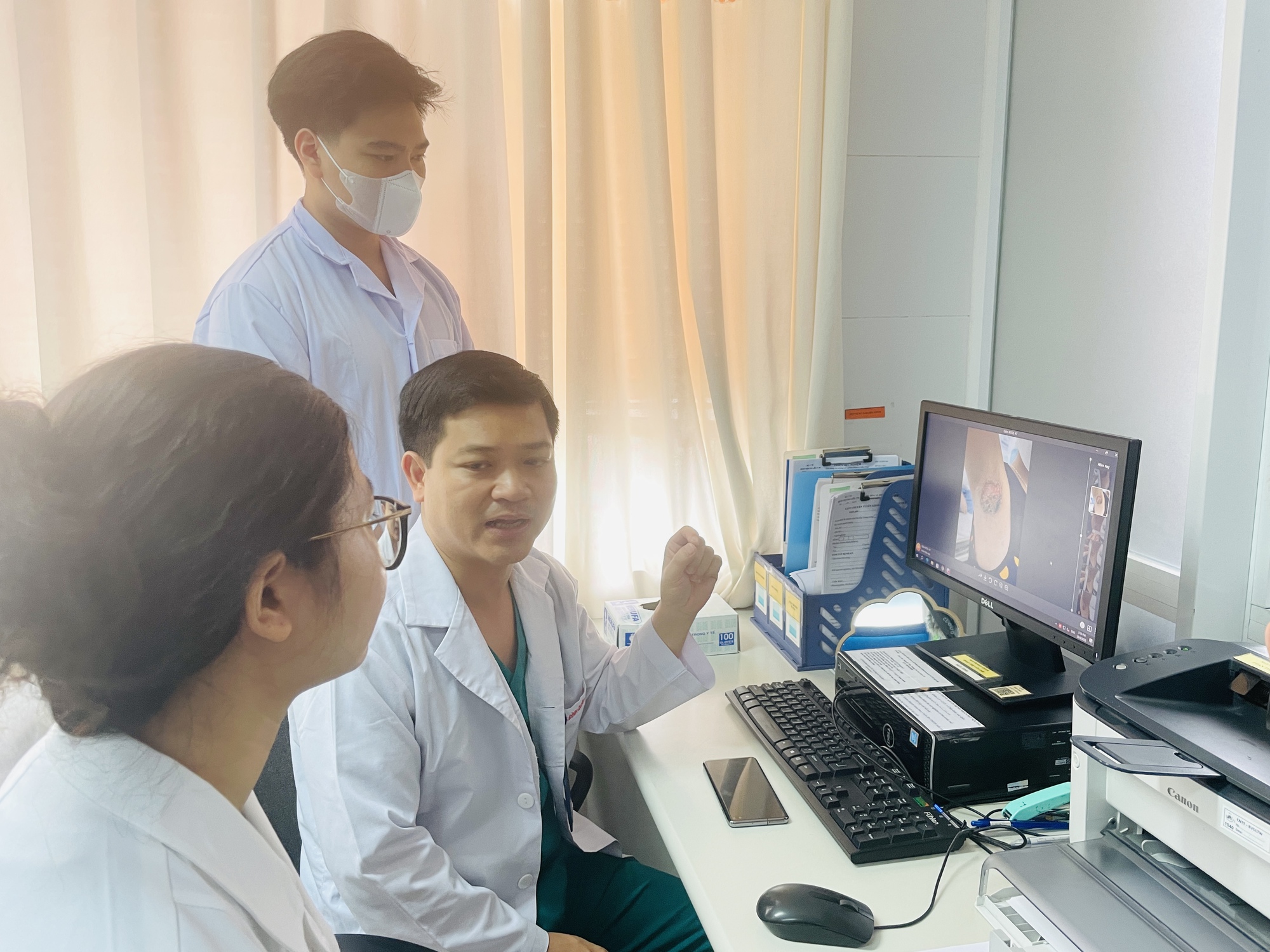 Chữa trị hôi nách ở tuổi dậy thì - Ảnh 3.