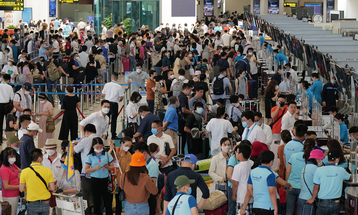 Aviones y trenes el 2 de septiembre solo venderán el 30% de los billetes