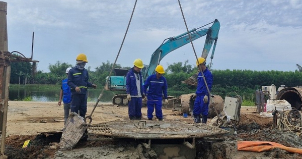 Quảng Ngãi yêu cầu triển khai đồng loạt, đẩy nhanh tiến độ các dự án trọng điểm