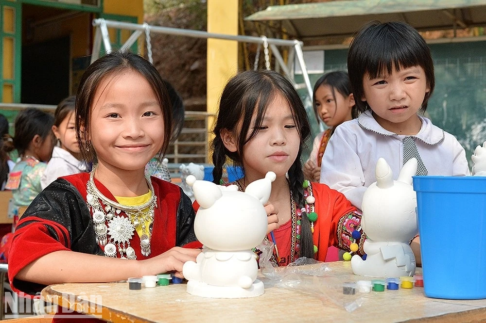 Rein, rustikal und unschuldig, die „Kinder“-Bürger des Nam Vi-Hochlandes, Foto 6