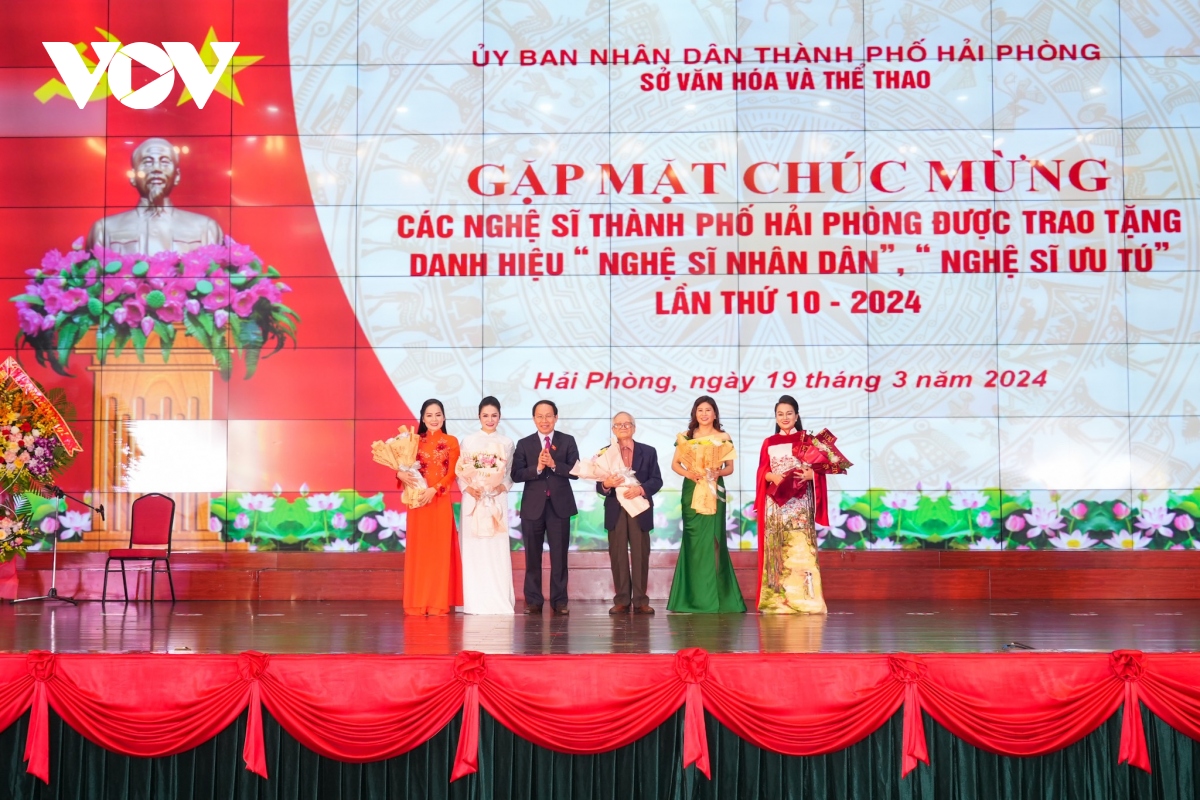 hai phong vinh danh cac nghe si nhan dan, nghe si uu tu nam 2024 hinh anh 1