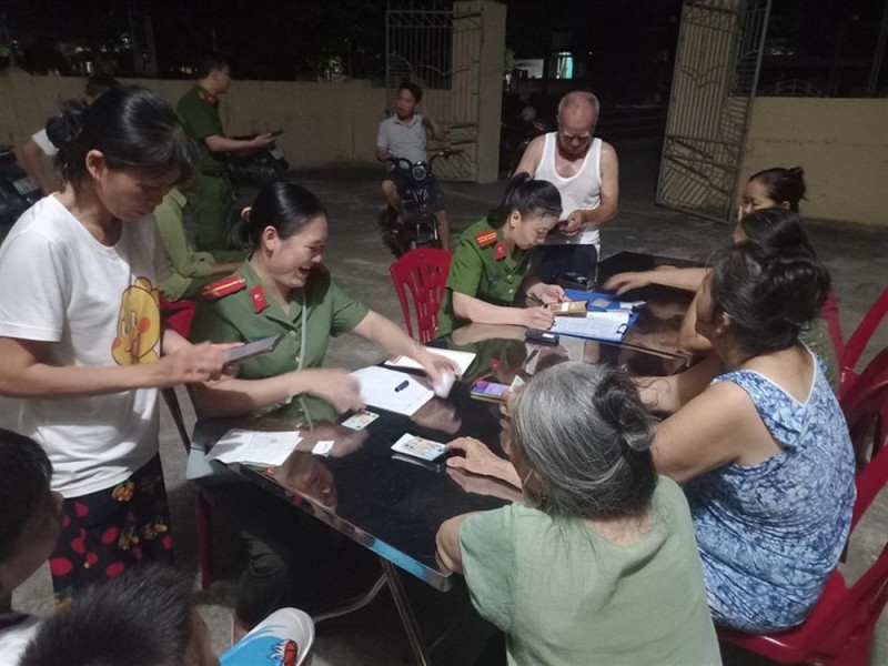Thai Binh : 802 817 comptes d'identification électronique ont été délivrés à des personnes.