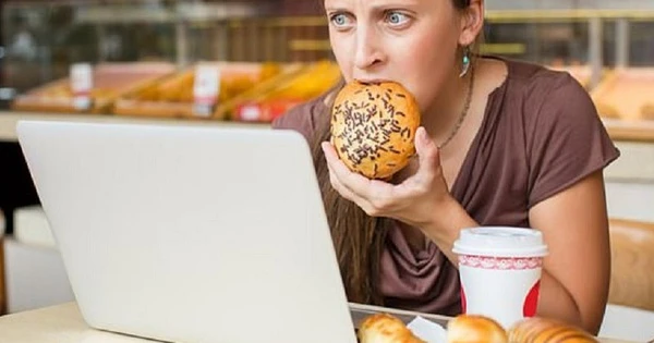 Wie führt chronischer Stress zu einer Gewichtszunahme?