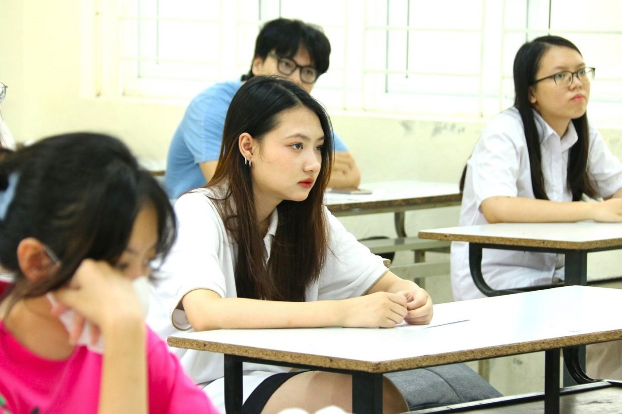 Học viện Ngân hàng, ĐH Công nghệ Giao thông vận tải và ĐH Điện lực công bố điểm chuẩn học bạ