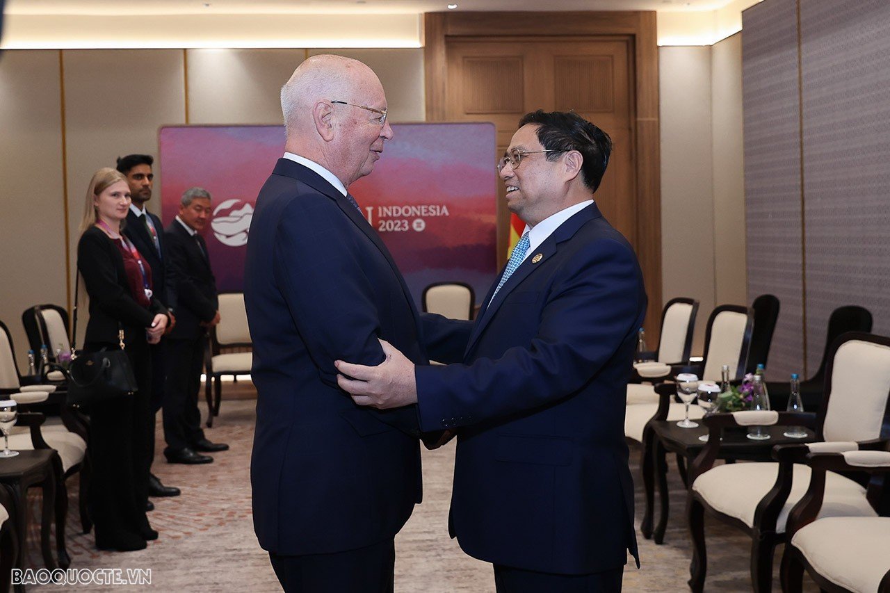 ASEAN-43: Thủ tướng Phạm Minh Chính tiếp Chủ tịch Diễn đàn Kinh tế thế giới (WEF) Klaus Schwab