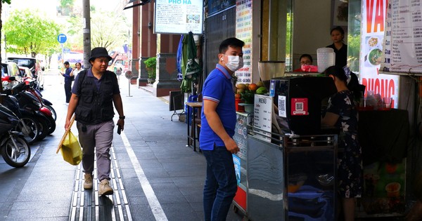 Expected to collect 770 million VND for temporary sidewalk usage fee in central Ho Chi Minh City