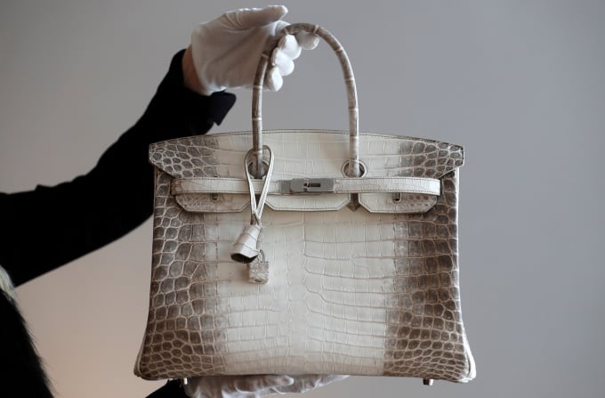 Hermès Birkin - one of the most expensive bags in the world, priced from 9,000-500,000 USD. Photo: Reuters