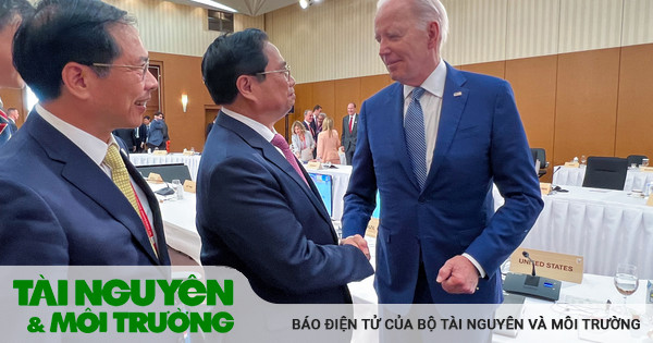 Thủ tướng Phạm Minh Chính gặp Tổng thống Hoa Kỳ Joe Biden tại Hội nghị G7 mở rộng