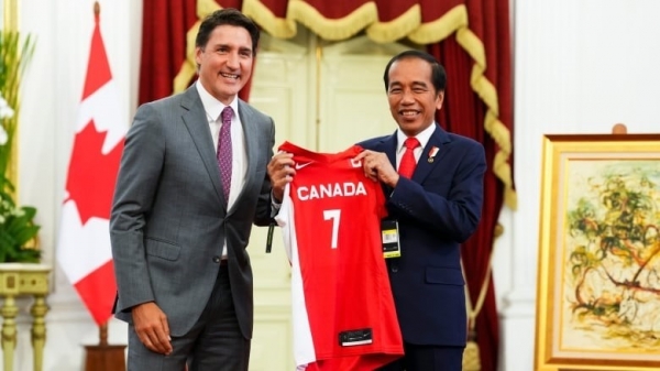 Which leaders did the Canadian Prime Minister meet at the 43rd ASEAN Summit?