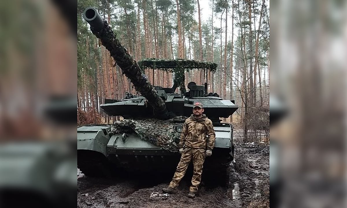 La Russie installe un blindage T-90M sur un char vieux de 60 ans