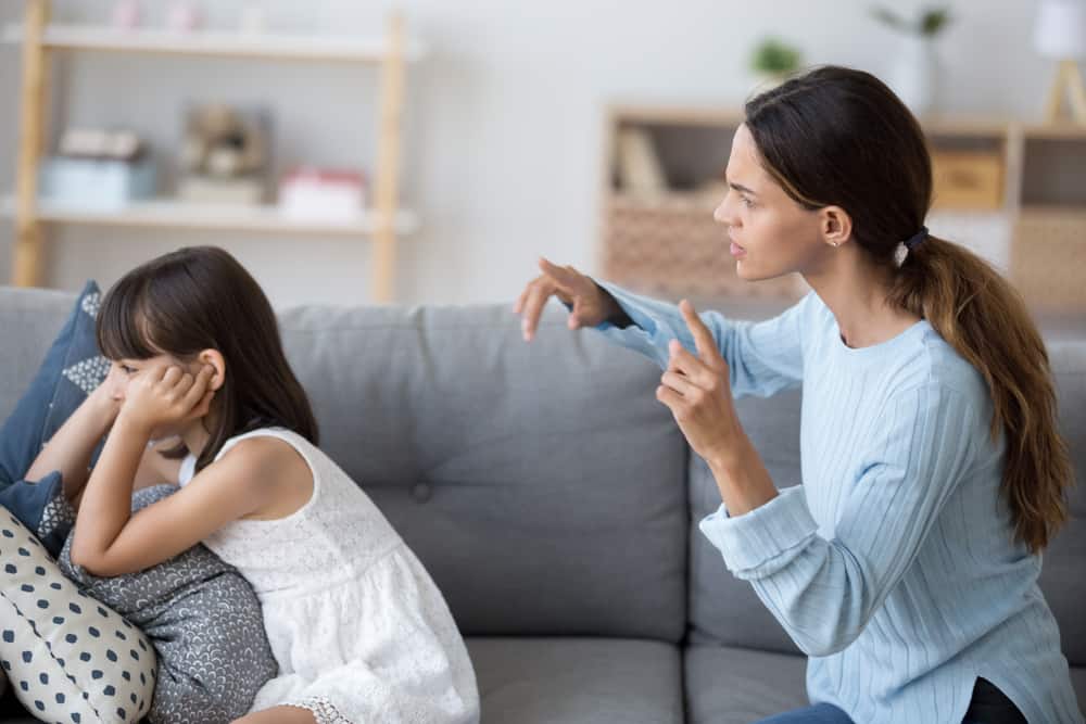 9 hành vi cha mẹ làm với mục đích tốt đẹp nhưng lại khiến trẻ chống đối và xa cách gia đình- Ảnh 7.