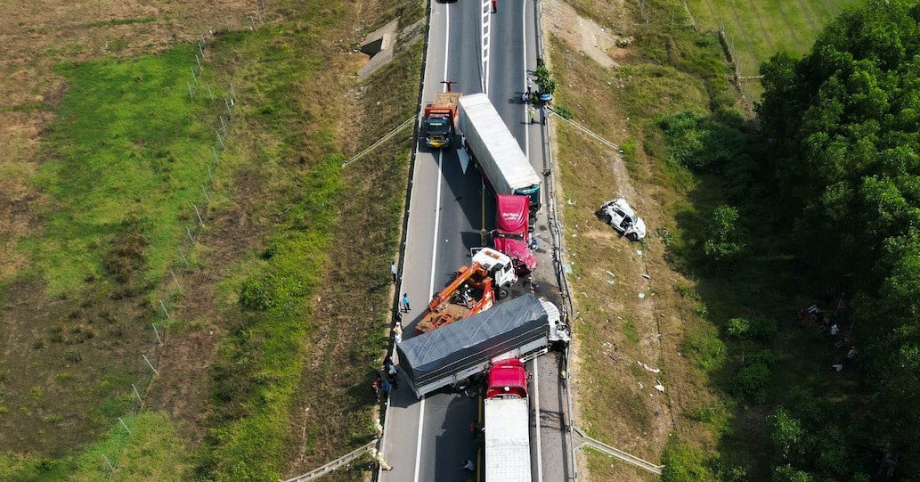 Comptage et classification des véhicules pour planifier le flux de trafic sur l'autoroute Cam Lo - La Son