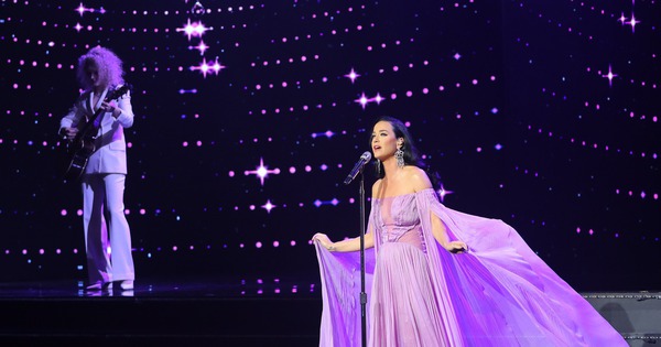 Katy Perry bringt drei Songs mit Milliarden Aufrufen auf die Bühne der VinFuture Awards