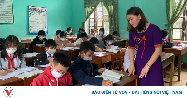 Thua Thien Hue lets students stay home from school due to heavy rain