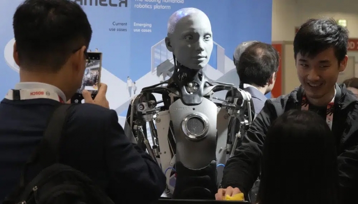 Ameca, robot AI hình người có thể làm thơ