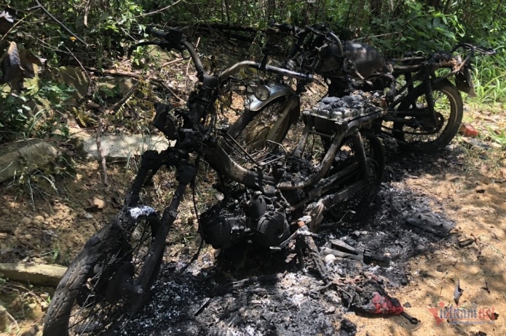 Deux motos de gardes forestiers incendiées - 1