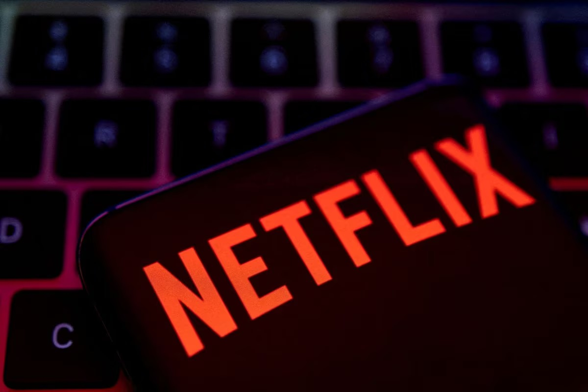 Netflix to launch DVD streaming business 1