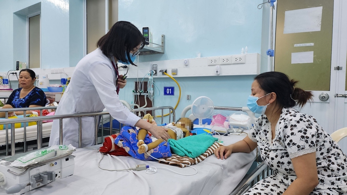 Nhiều trẻ phải chờ ghép gan - Ảnh 1.