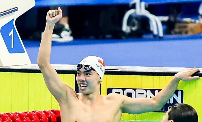 Swimmer Nguyen Huy Hoang won two bronze medals at the 19th Asiad in the 400m and 800m freestyle events.