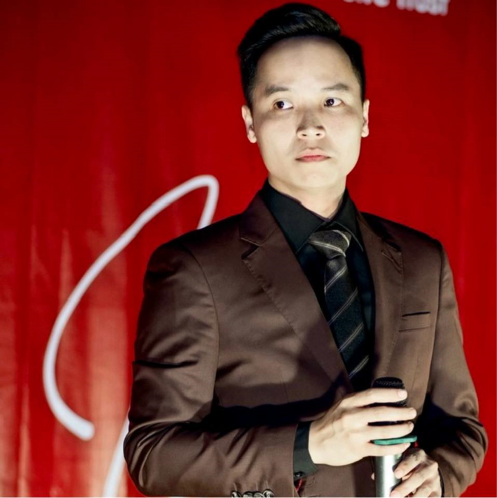 CEO Nguyen Van Quyet found a startup path that few people think of, which is men's wigs.