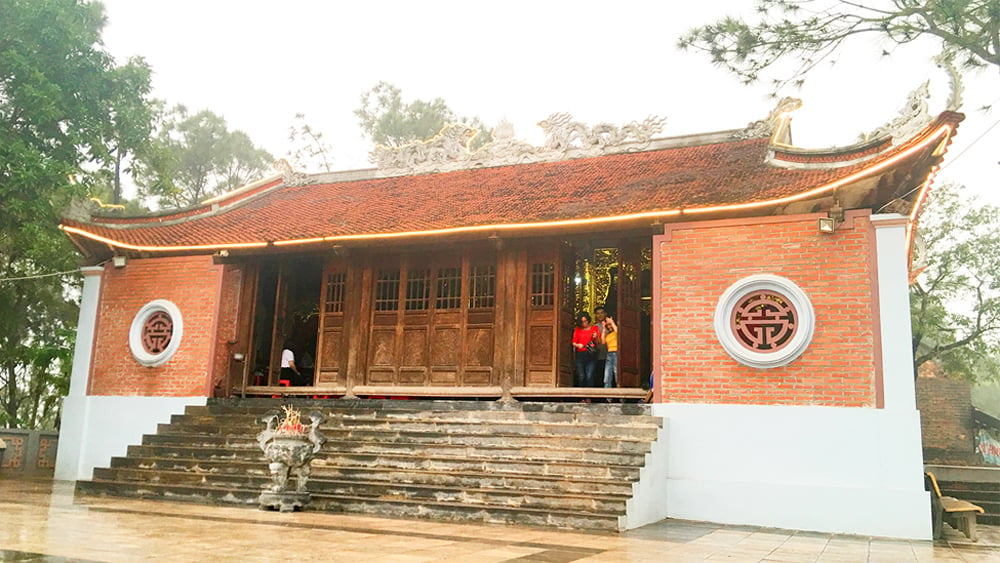 Bac Giang reconnaît la montagne Danh comme une destination touristique spirituelle écologique |=> Publié dans le journal Bac Giang