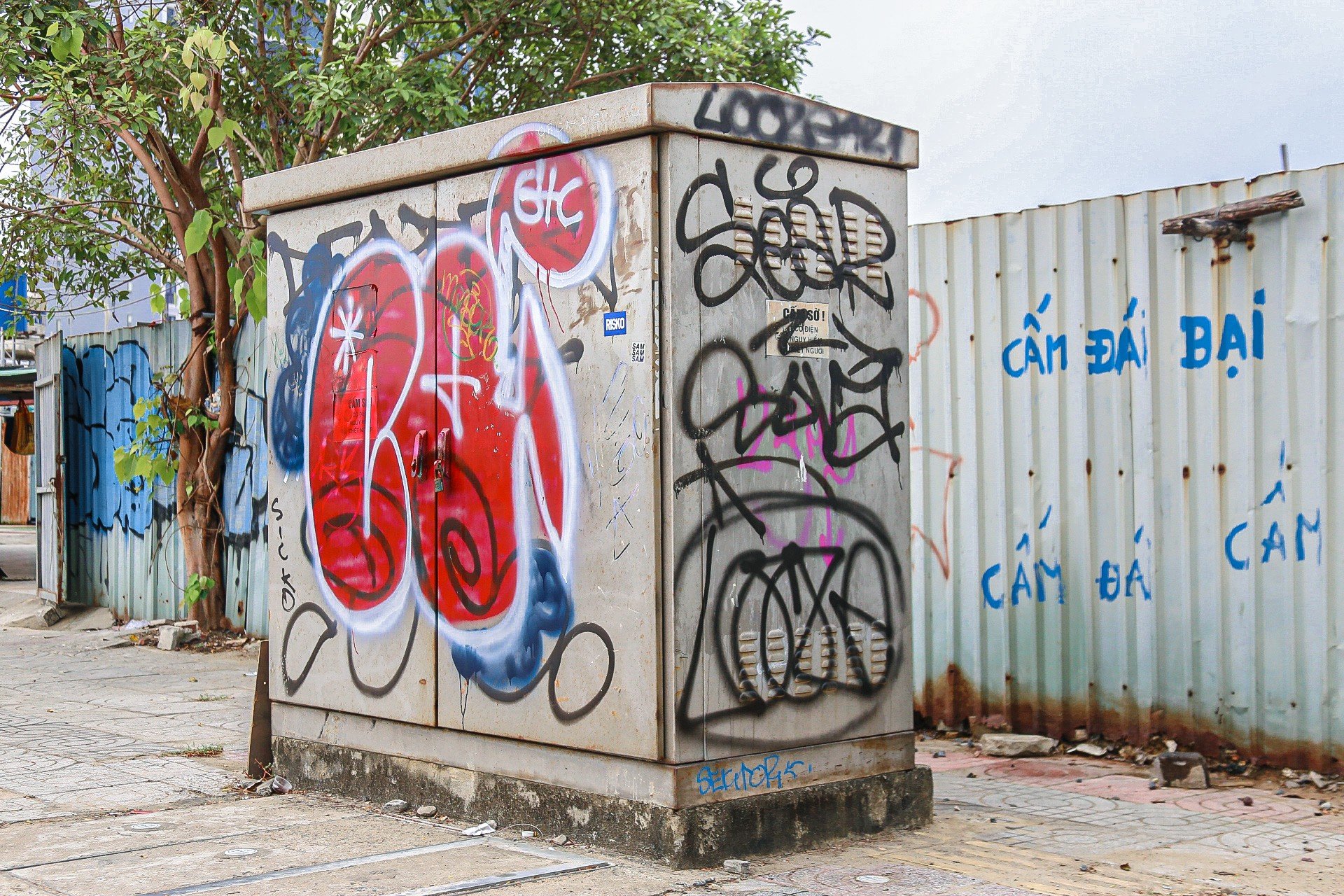 Viele Straßen in Da Nang sind schmutzig Foto 4