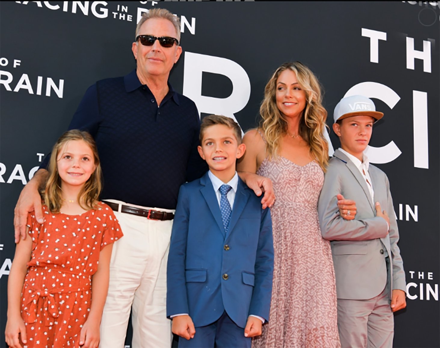 Kevin Costner cáo buộc vợ cũ 'vòi tiền' - Ảnh 3.