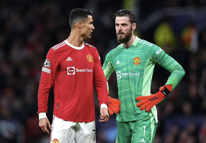 De Gea (phải) và Ronaldo khi còn thi đấu cùng nhau cho Man Utd. Ảnh: AFP