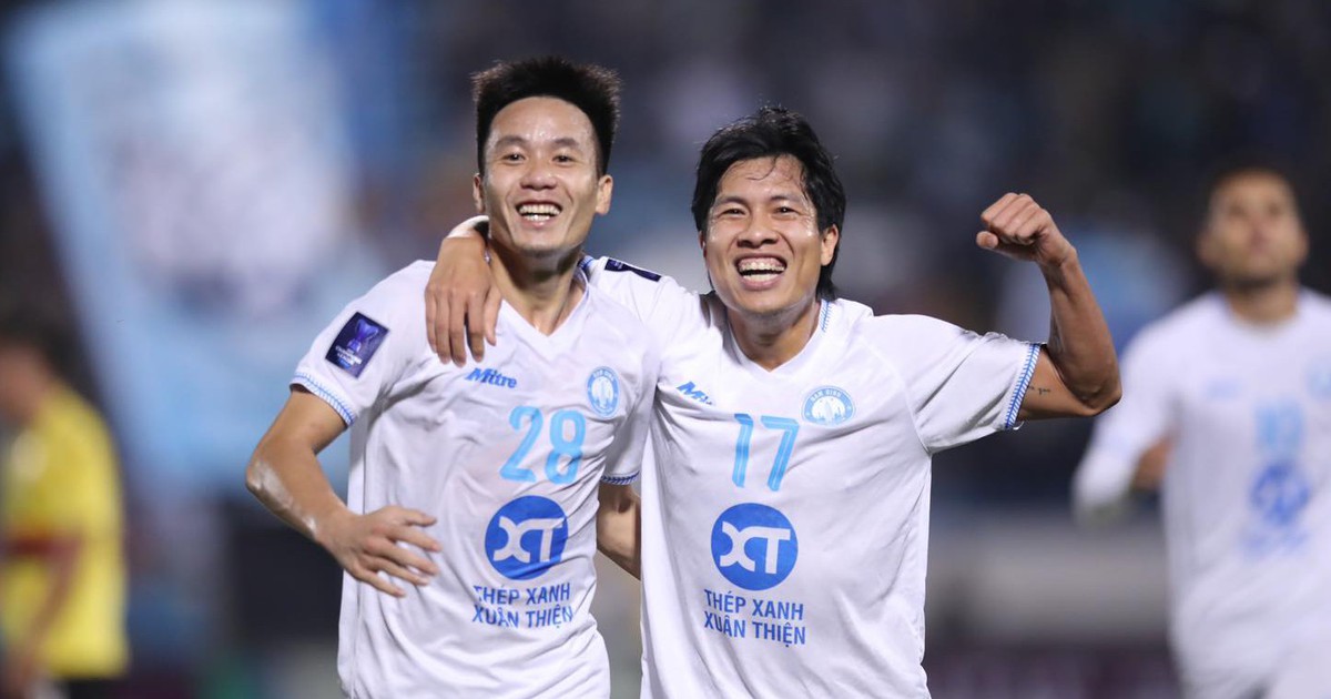 Playing extremely well in the Asian arena, Nam Dinh Club received a bonus from VFF