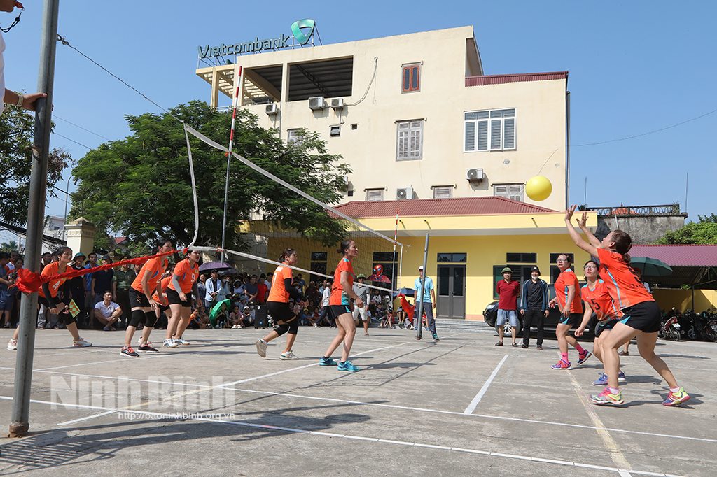 Hội thi Thể thao truyền thống của huyện Kim Sơn chào mừng Quốc khánh 29