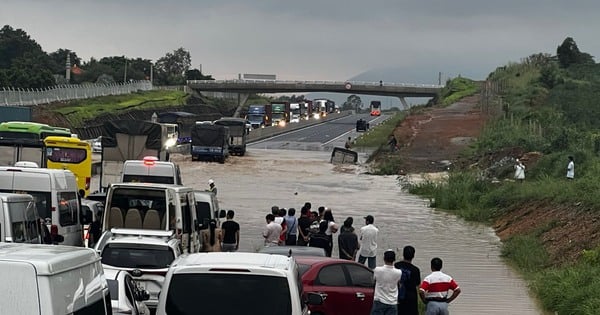 Le ministère des Transports a annoncé officiellement la cause des inondations sur l'autoroute de Phan Thiet