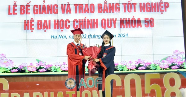 Gần 50% sinh viên Học viện Tài chính tốt nghiệp loại giỏi, xuất sắc