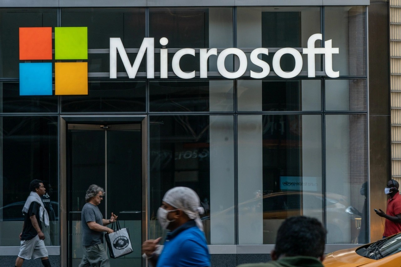 Microsoft Bloomberg