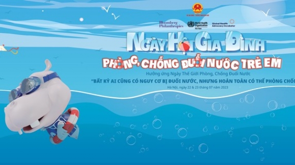 Día de la Familia para prevenir el ahogamiento infantil y equipar a los niños con habilidades para la vida en el Parque Thong Nhat, Hanoi