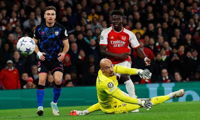 Saka scored to make it 2-0 as Arsenal defeated Sevilla in the fourth round of the Champions League at the Emirates Stadium on November 8. Photo: Guardian