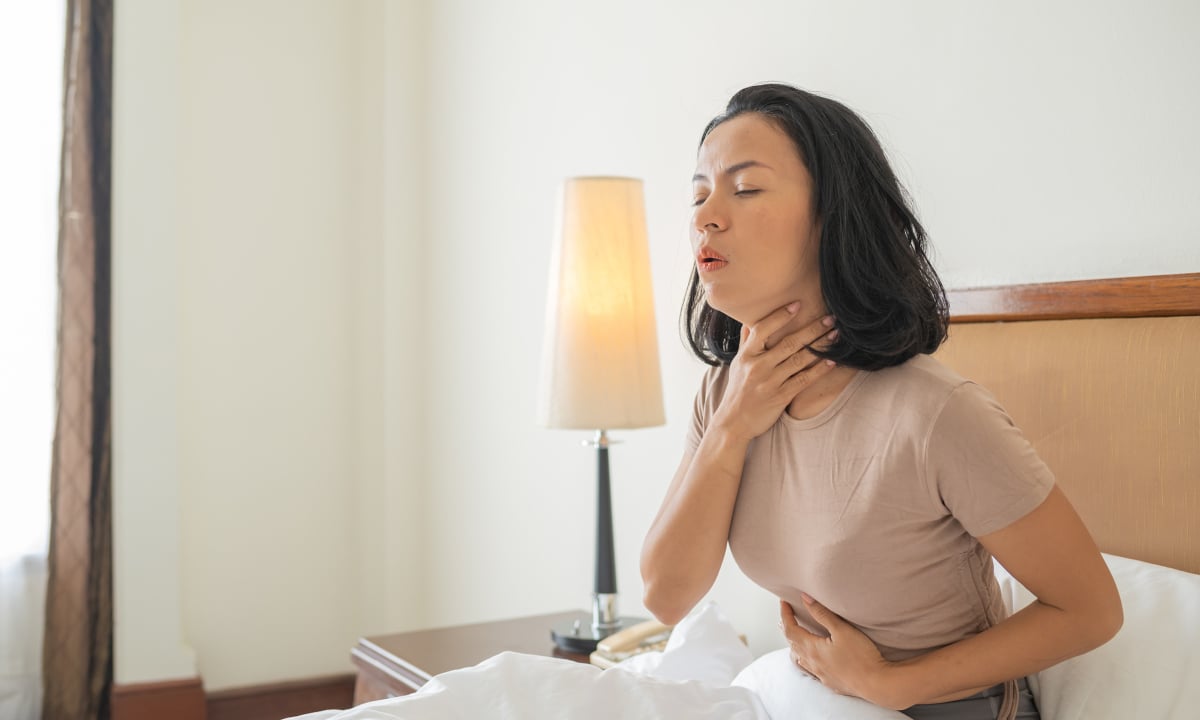 What disease does hoarseness warn about?